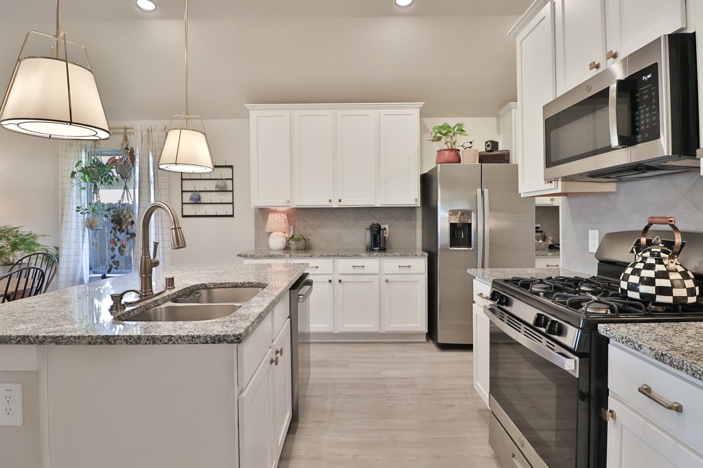 Magnolia, Texas 77354, United States, 4 Bedrooms Bedrooms, ,2 BathroomsBathrooms,Residential,Active,35173