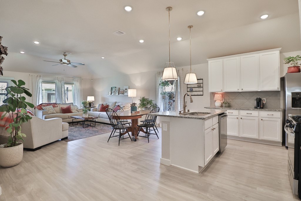 Magnolia, Texas 77354, United States, 4 Bedrooms Bedrooms, ,2 BathroomsBathrooms,Residential,Active,35173