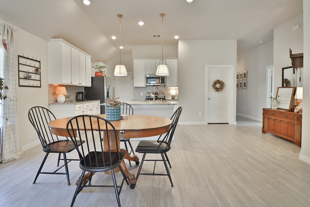 Magnolia, Texas 77354, United States, 4 Bedrooms Bedrooms, ,2 BathroomsBathrooms,Residential,Active,35173