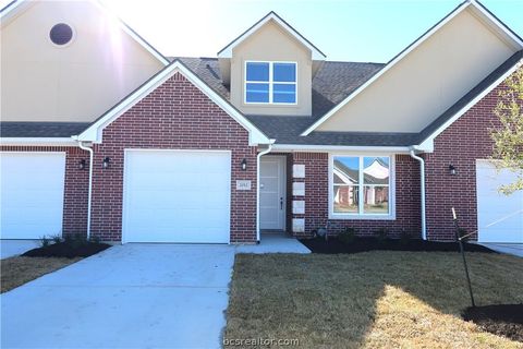 Tiny photo for 2004 Reagan Court, Bryan, TX 77802 (MLS # 26006292)