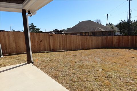 Tiny photo for 2004 Reagan Court, Bryan, TX 77802 (MLS # 26006292)