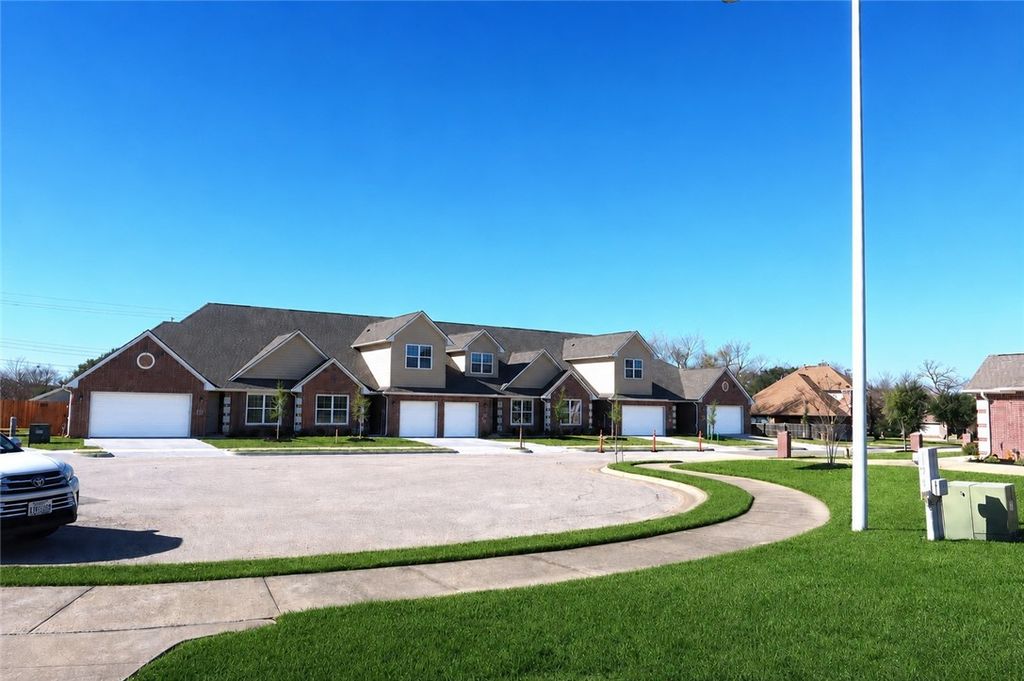 Photo of 2004 Reagan Court, Bryan, TX 77802 (MLS # 26006292)