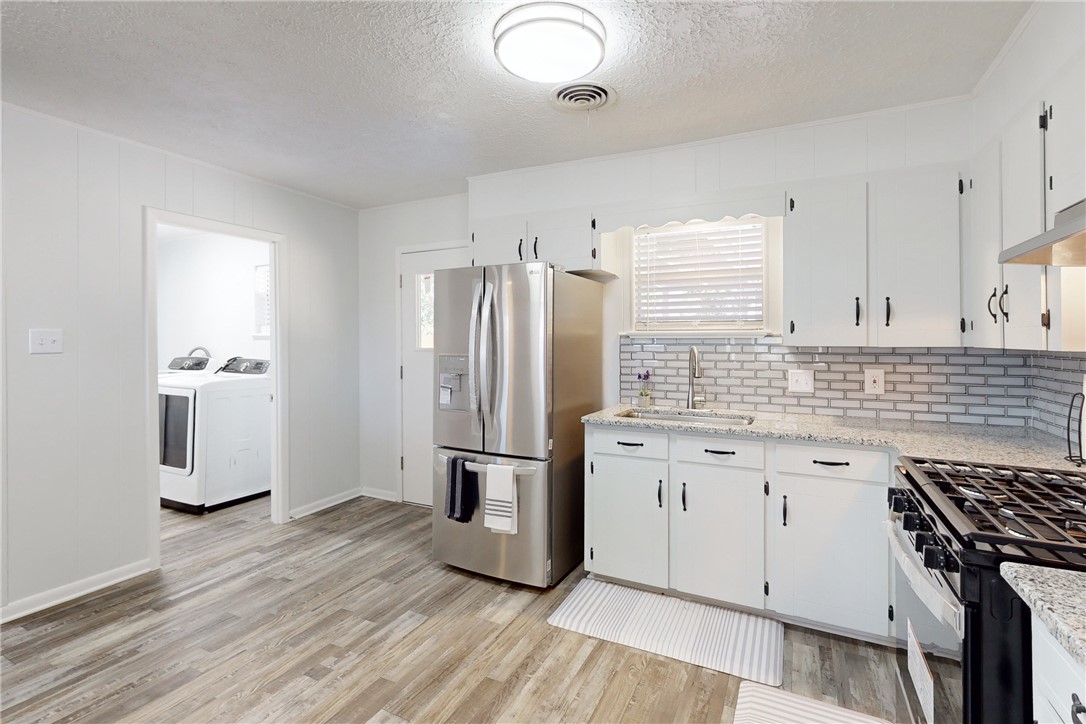 415 W Decherd Street