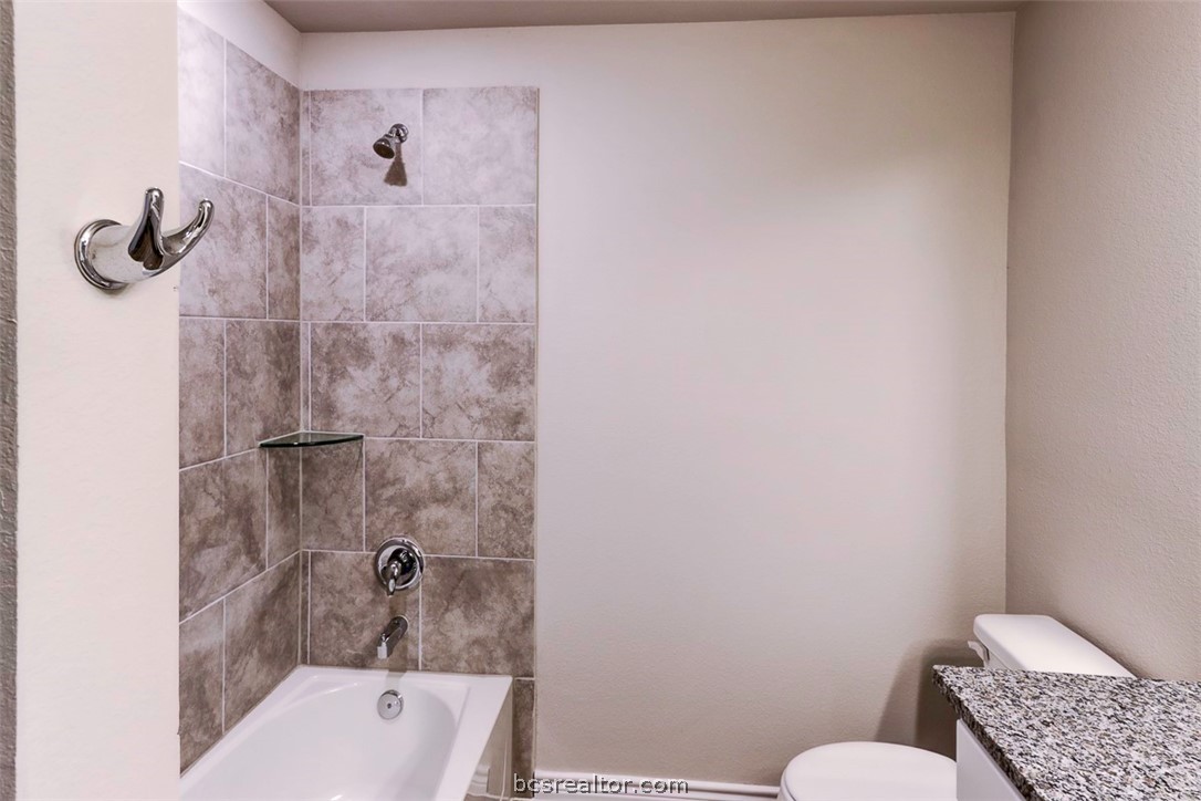 College Station, Texas 77845, United States, 3 Bedrooms Bedrooms, ,2 BathroomsBathrooms,Residential,Pending,54050