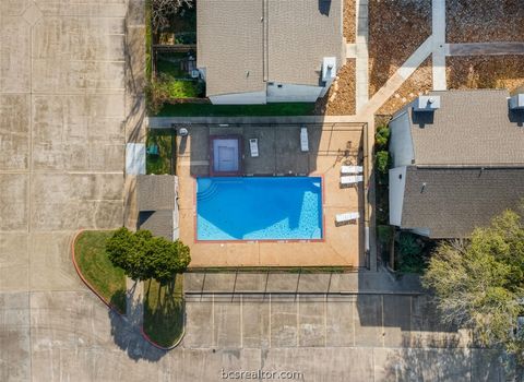 Tiny photo for 1902 Dartmouth Street #L4, College Station, TX 77840 (MLS # 26006563)