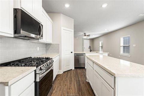 Tiny photo for 915 Fork, College Station, TX 77845 (MLS # 25013340)