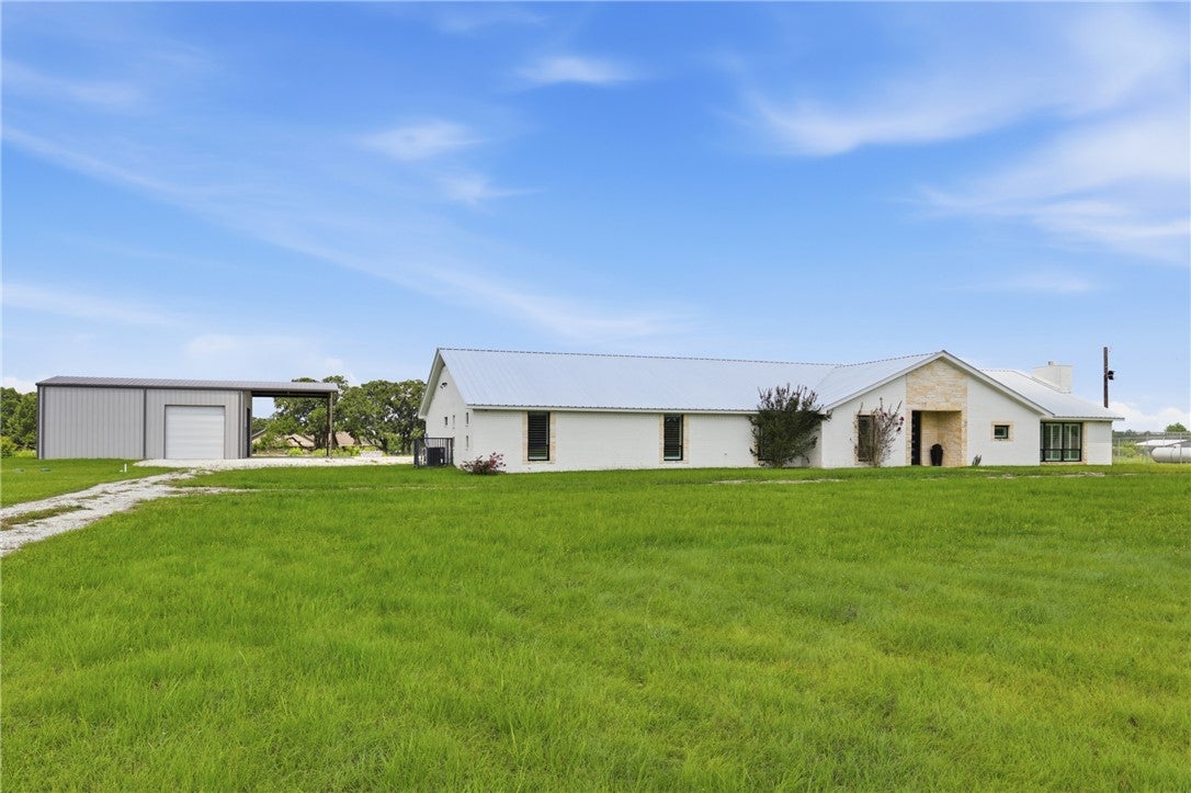 1589 County Road 252