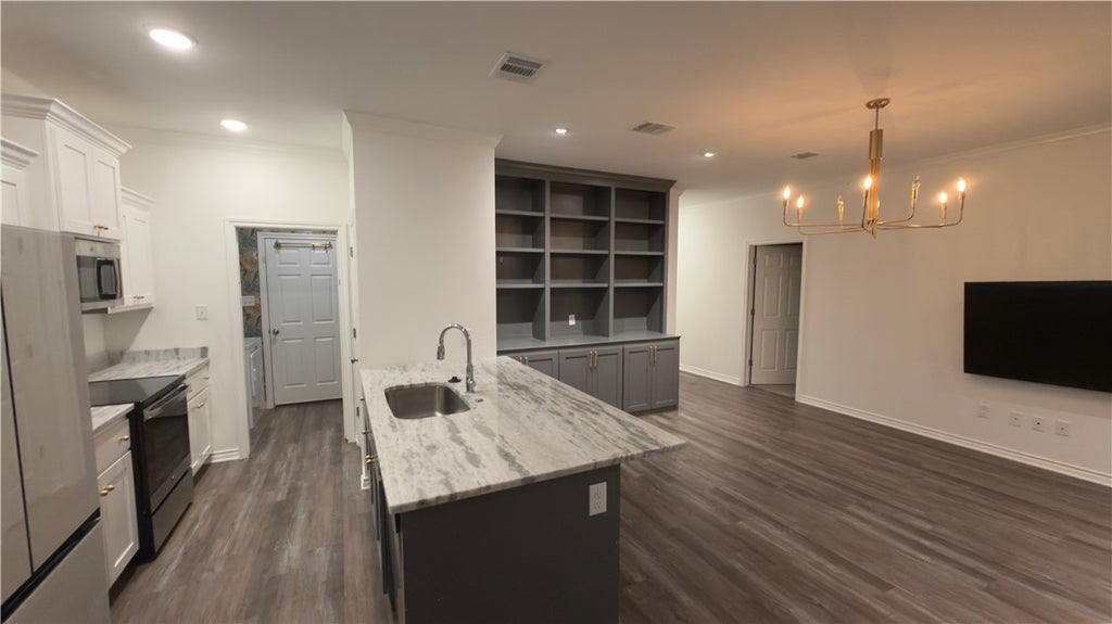 Photo of 2415 Lightfoot Lane NE, Bryan, TX 77803 (MLS # 26010833)