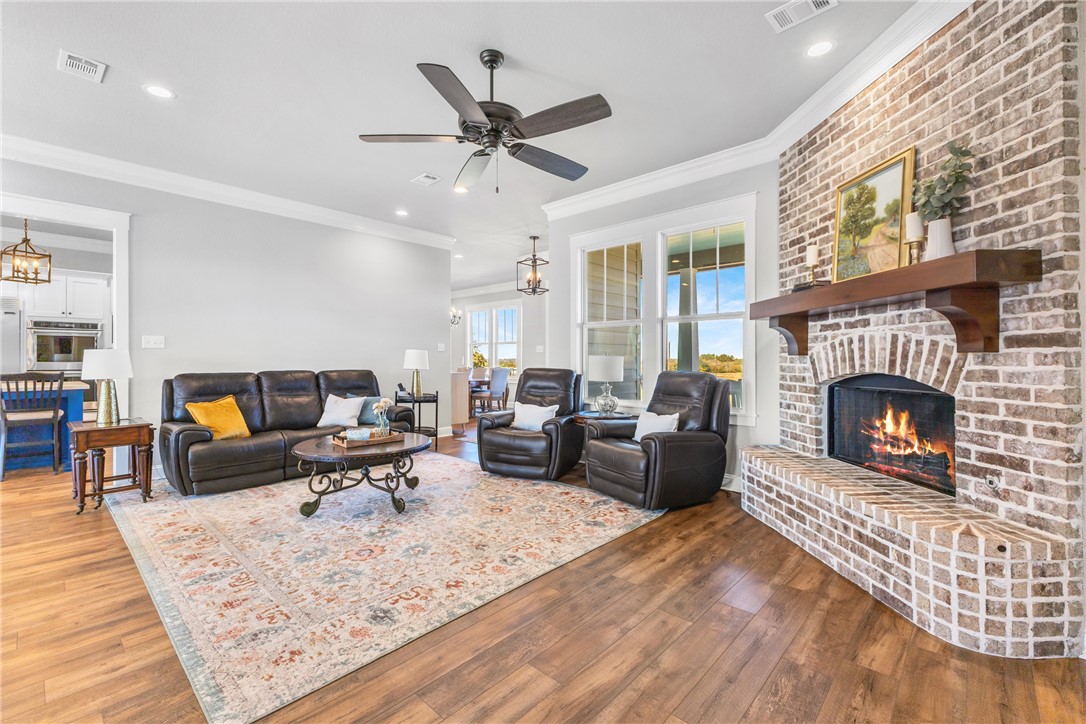 1694 Henry Prairie Road