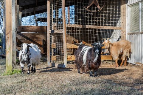 Tiny photo for 2250 Dillard Road, Brenham, TX 77833 (MLS # 26001391)