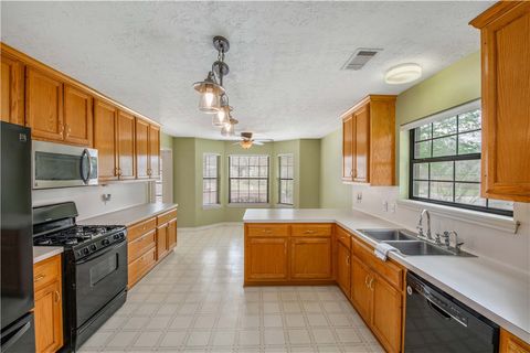 Tiny photo for 2022 Wilderland Circle, Bryan, TX 77807 (MLS # 26002738)