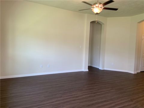 Tiny photo for 139 Bates Ct Ct, Huntsville, TX 77320 (MLS # 26004331)