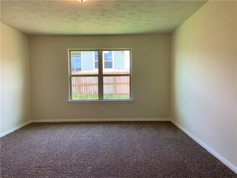 Tiny photo for 139 Bates Ct Ct, Huntsville, TX 77320 (MLS # 26004331)