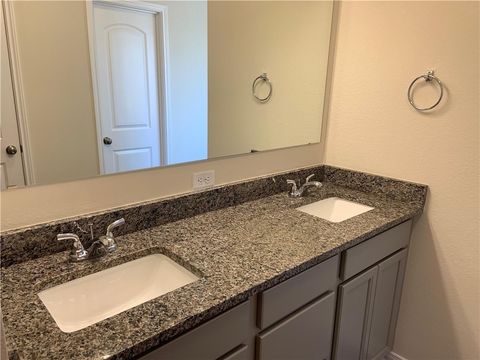 Tiny photo for 139 Bates Ct Ct, Huntsville, TX 77320 (MLS # 26004331)