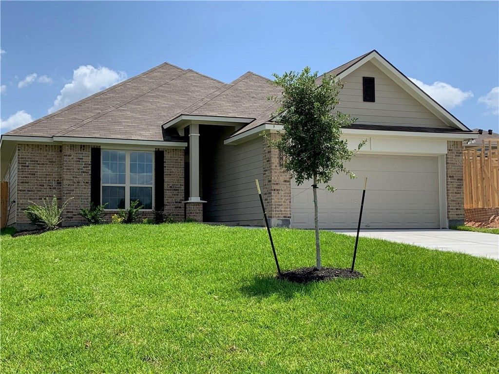 Photo of 139 Bates Ct Ct, Huntsville, TX 77320 (MLS # 26004331)