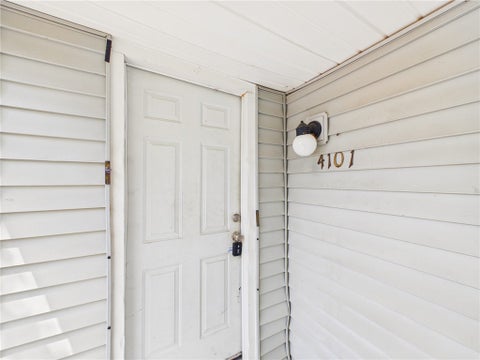 Tiny photo for 4101 College Main Street, Bryan, TX 77801 (MLS # 26011906)