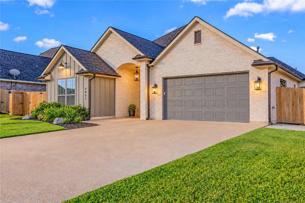 Photo of 3023 Wolfpack Loop, Bryan, TX 77808 (MLS # 26012584)