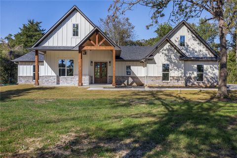 1915 Lone Star Lane Franklin TX 77856