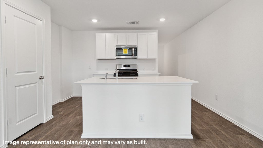 Photo of 1228 Hickory Grove Street, Brenham, TX 77833 (MLS # 26010356)