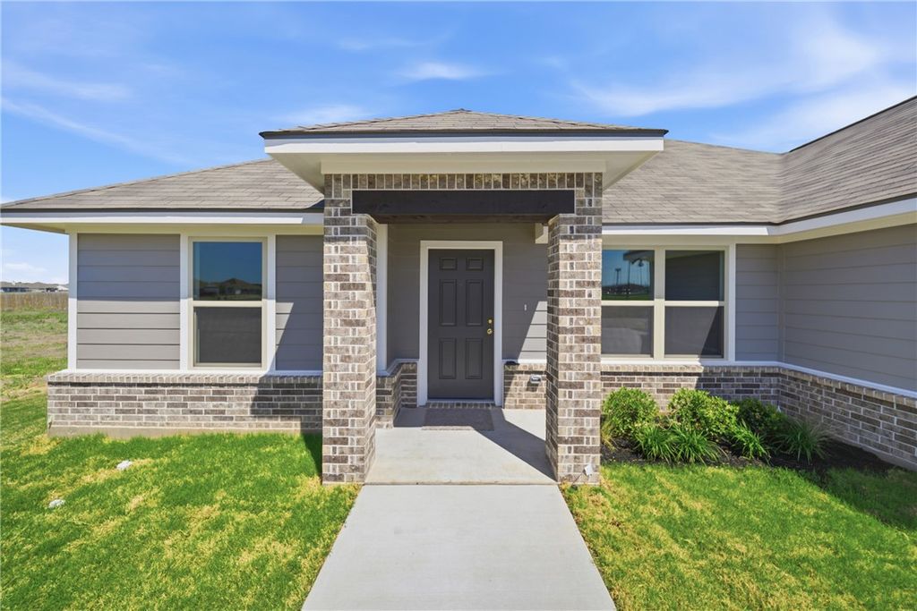 Photo of 125 Cotton Cove, Snook, TX 77878 (MLS # 26003349)