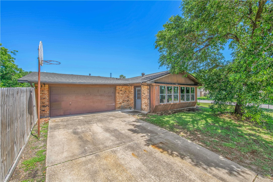 1404 Medina Drive