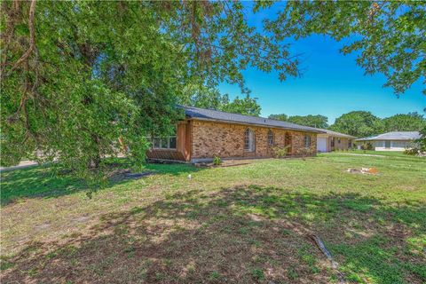 Photo of 1404 Medina Drive, College Station, TX 77840 (MLS # 26006519)