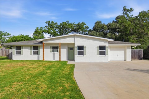 Tiny photo for 304 Dunn Street, Bryan, TX 77801 (MLS # 26010248)