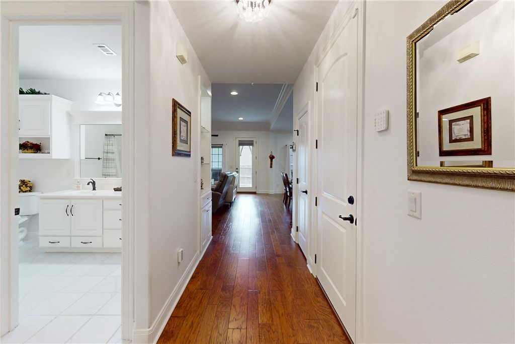 Photo of 3233 Peterson Way, Bryan, TX 77802 (MLS # 25012292)