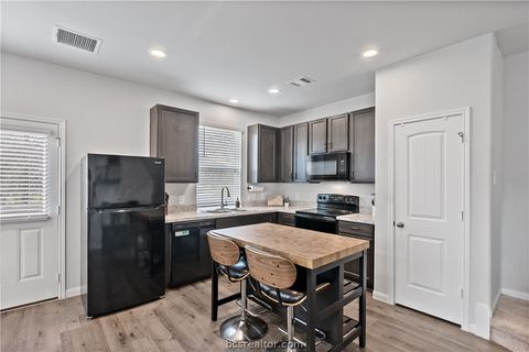 Tiny photo for 1403 Promise Court, Bryan, TX 77803 (MLS # 26003145)