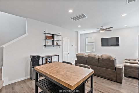 Tiny photo for 1403 Promise Court, Bryan, TX 77803 (MLS # 26003145)