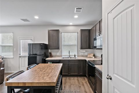 Tiny photo for 1403 Promise Court, Bryan, TX 77803 (MLS # 26003145)