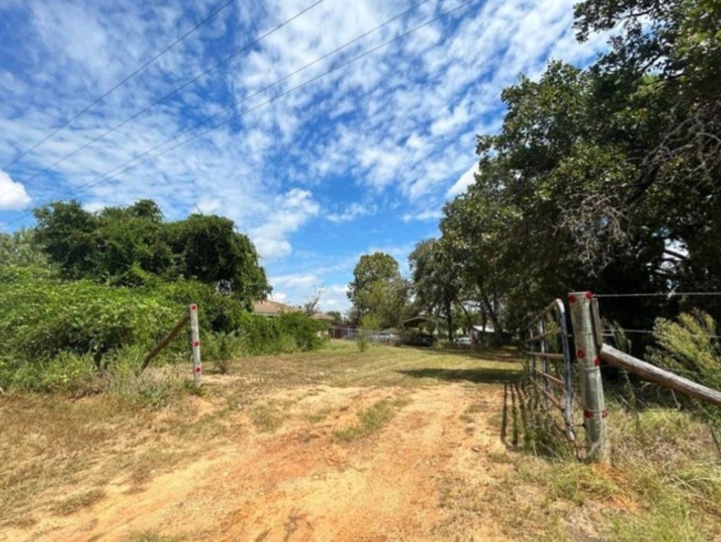 Photo of 8351 S FM 3, Marquez, TX 77865 (MLS # 26004386)