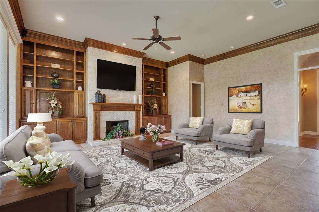 College Station, Texas 77845, United States, 4 Bedrooms Bedrooms, ,4 BathroomsBathrooms,Residential,Active,183075