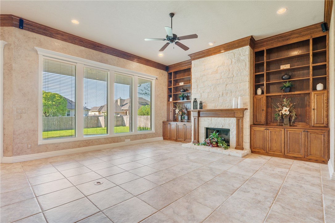 College Station, Texas 77845, United States, 4 Bedrooms Bedrooms, ,4 BathroomsBathrooms,Residential,Active,183075