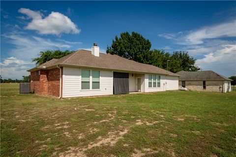 Tiny photo for 3 Meadows Drive, Hilltop Lakes, TX 77871 (MLS # 26008853)