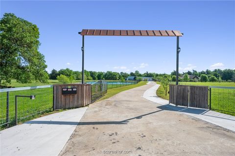 Tiny photo for 7754 Edge Cut Off Road, Hearne, TX 77859 (MLS # 25008677)