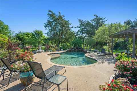 Tiny photo for 7754 Edge Cut Off Road, Hearne, TX 77859 (MLS # 25008677)