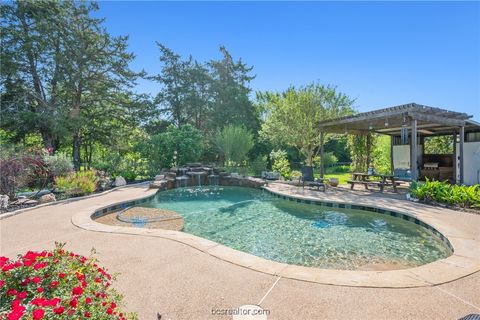 Tiny photo for 7754 Edge Cut Off Road, Hearne, TX 77859 (MLS # 25008677)