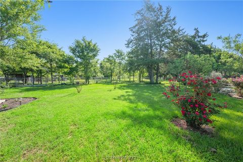 Tiny photo for 7754 Edge Cut Off Road, Hearne, TX 77859 (MLS # 25008677)