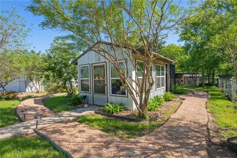 Tiny photo for 7754 Edge Cut Off Road, Hearne, TX 77859 (MLS # 25008677)