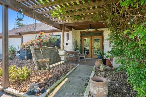 Tiny photo for 7754 Edge Cut Off Road, Hearne, TX 77859 (MLS # 25008677)