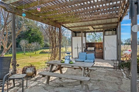 Tiny photo for 7754 Edge Cut Off Road, Hearne, TX 77859 (MLS # 25008677)