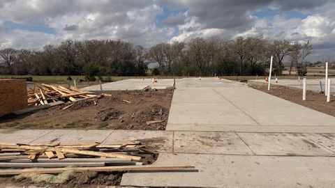 Photo of 10652 Knox Landing Dr Dr, Bryan, TX 77845 (MLS # 26002975)