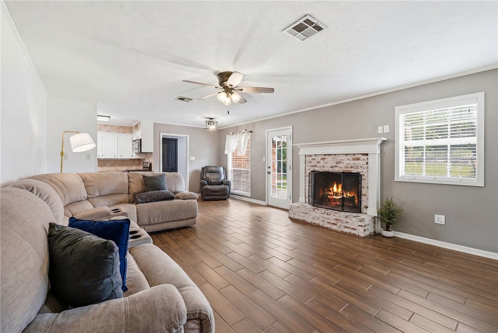 Photo of 3501 Tanglewood Drive, Bryan, TX 77802 (MLS # 26006890)