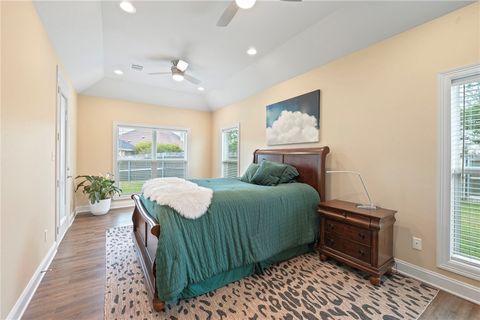 Tiny photo for 2001 Reagan Court, Bryan, TX 77802 (MLS # 25013053)
