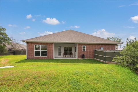 Tiny photo for 2001 Reagan Court, Bryan, TX 77802 (MLS # 25013053)