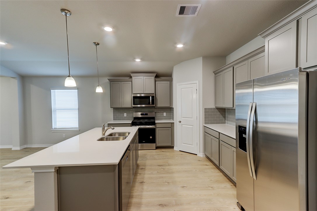 College Station, Texas 77845, United States, 4 Bedrooms Bedrooms, ,2 BathroomsBathrooms,Residential,Active,114310