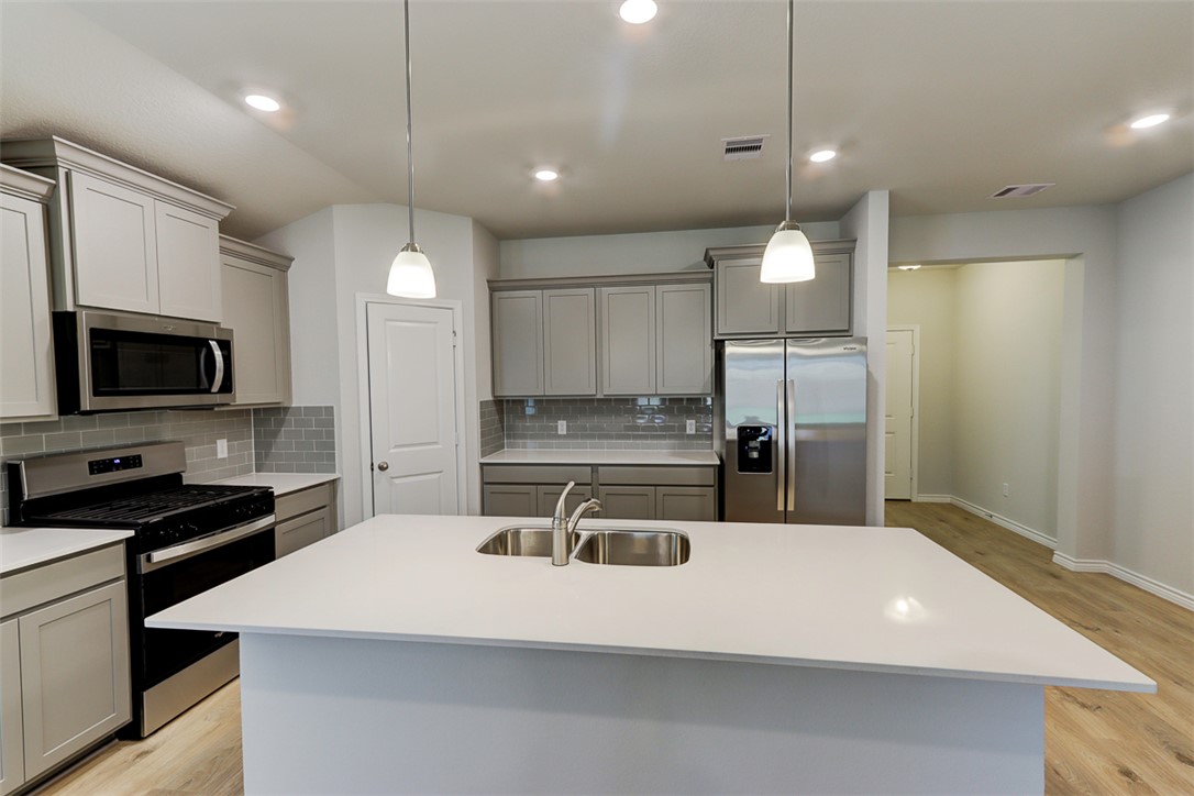 College Station, Texas 77845, United States, 4 Bedrooms Bedrooms, ,2 BathroomsBathrooms,Residential,Active,114310