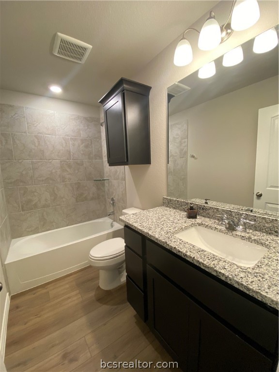 College Station, Texas 77845, United States, 4 Bedrooms Bedrooms, ,3 BathroomsBathrooms,Residential,Pending,58202