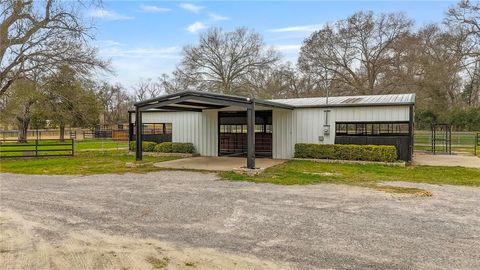 Tiny photo for 13588 N Us Highway 75, Buffalo, TX 75831 (MLS # 25013335)